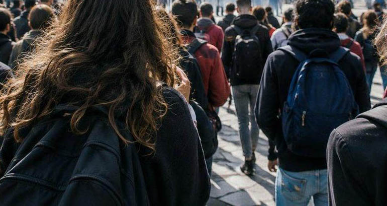 corteo studentesco piazza studenti italia